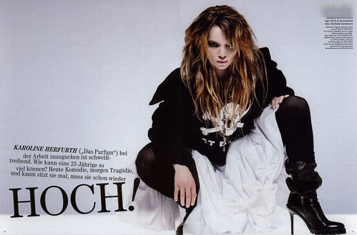 Karoline Herfurth Nude Leaks OnlyFans Photo 14