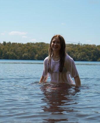 Lisa.lth Nude Leaks OnlyFans Photo 24