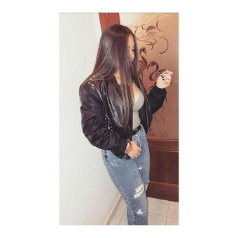 Mariquiiiilla Nude Leaks OnlyFans Photo 9