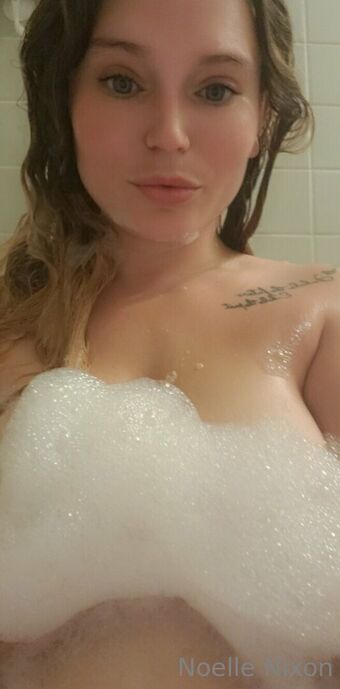 naughtynoellexxx Nude Leaks OnlyFans  – Leaked Models