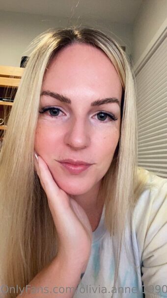 Olivia Anne 1990 Nude Leaks OnlyFans Photo 30