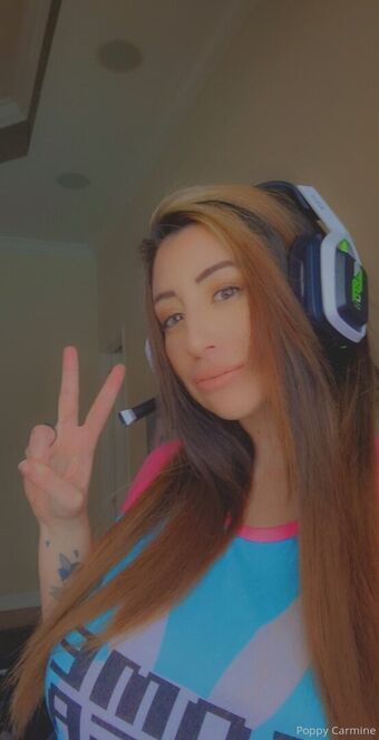 poppycarminexxx Nude Leaks OnlyFans Photo 16