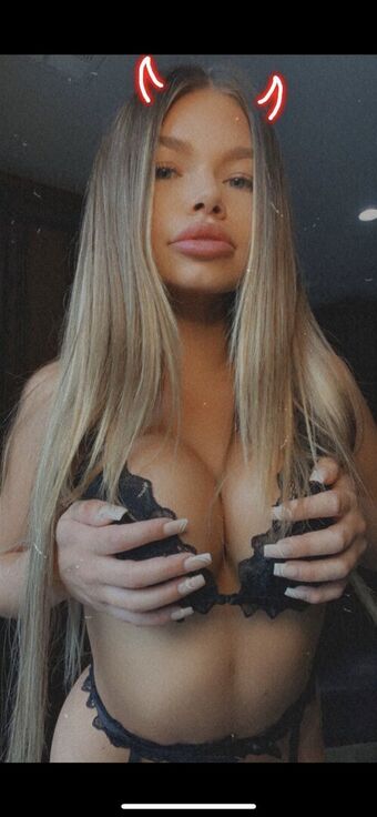 Sydney Raines Nude Leaks OnlyFans Photo 14