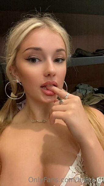 breckie Nude Leaks OnlyFans Photo 18