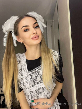 Dirtyelsa Nude Leaks OnlyFans Photo 44