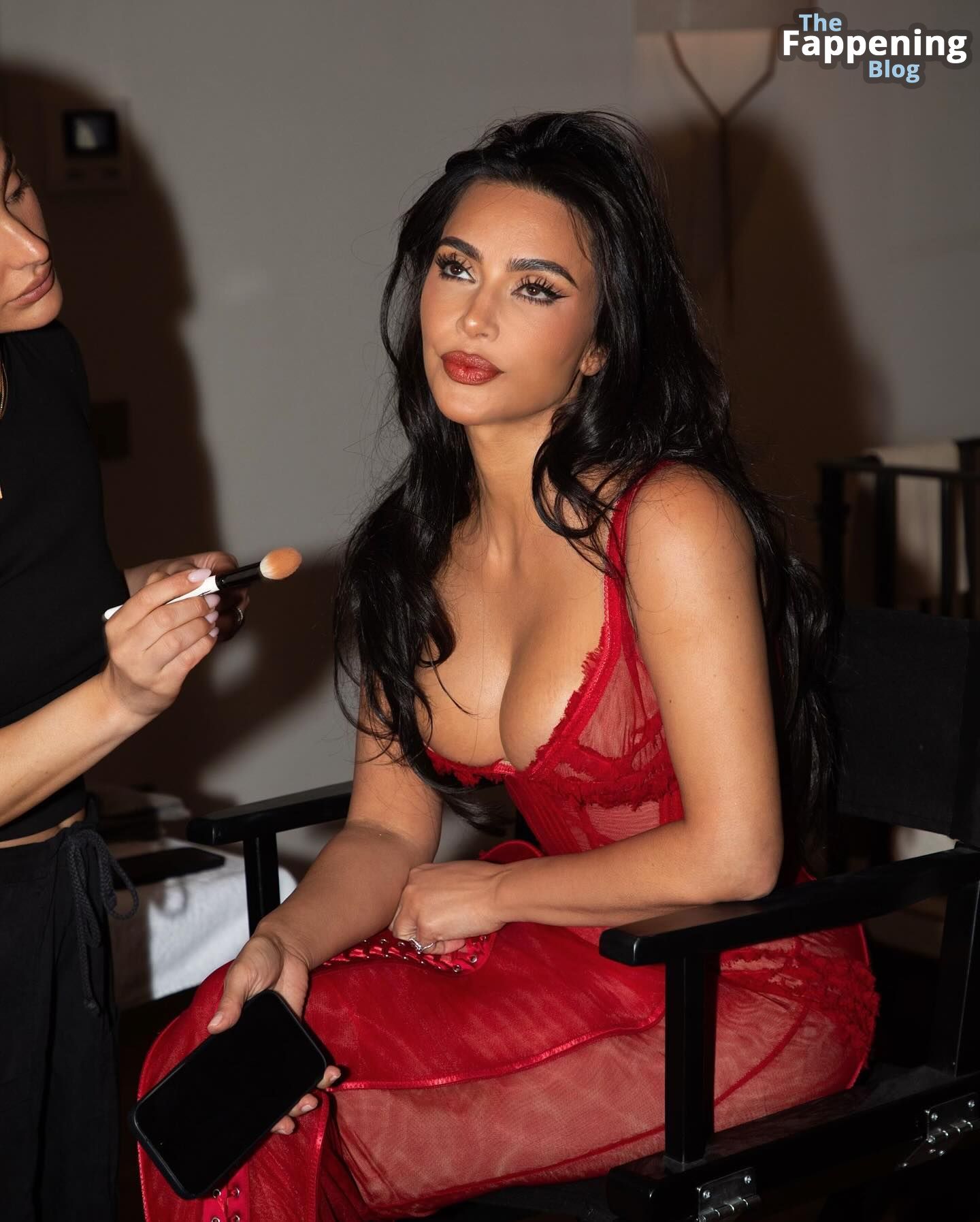 Kim Kardashian Sexy (8 New Photos)