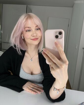 Farina Jo Nude Leaks OnlyFans Photo 13