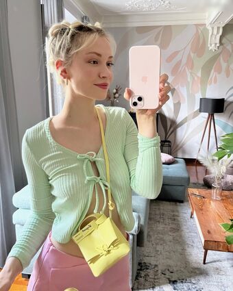 Farina Jo Nude Leaks OnlyFans Photo 16