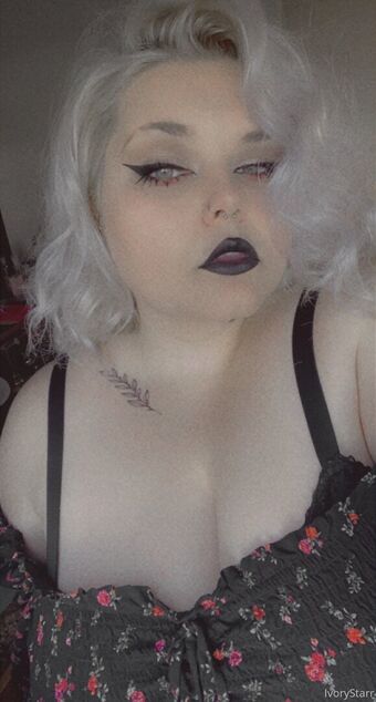 ivorystarr1 Nude Leaks OnlyFans Photo 1