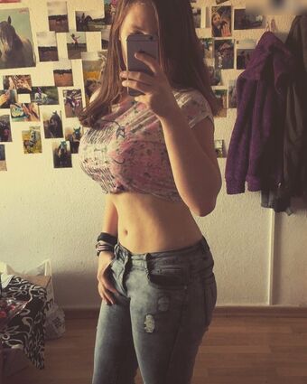 Nessi.rxh Nude Leaks OnlyFans Photo 17