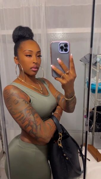 Nikita Knight Nude Leaks OnlyFans Photo 1