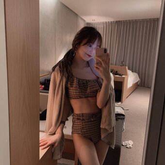 qls1226 / 도착 Pin-A Nude Leaks OnlyFans  – Leaked Models