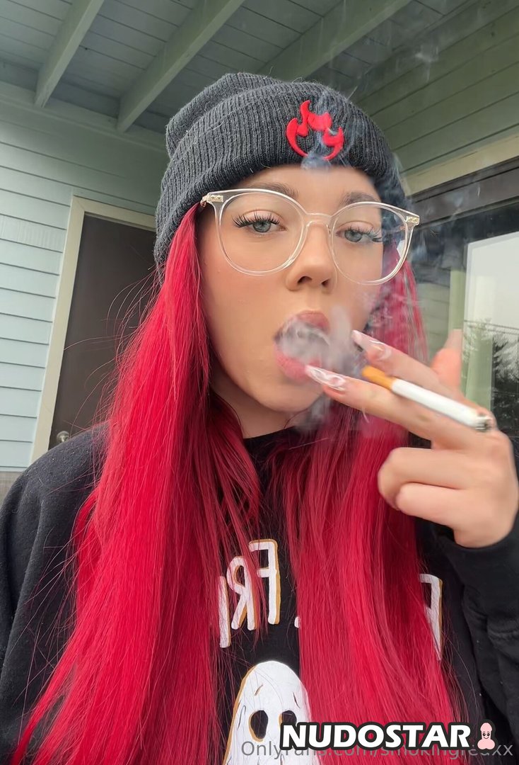 Smokingredxx Leaked Photo 26