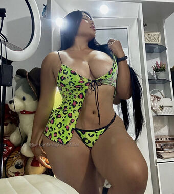 Valentinajmh_oficial Nude Leaks OnlyFans Photo 7