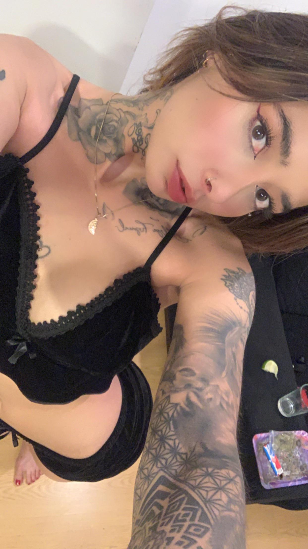 Salt_Pen_5138 / La Moni Uribe 💕 – Nude Onlyfans