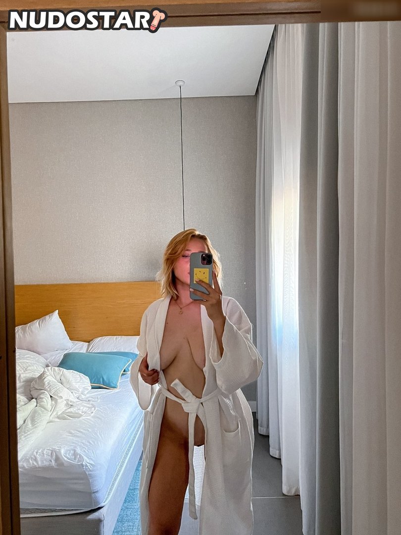 Natalia-Fadeev Leaked Photo 18